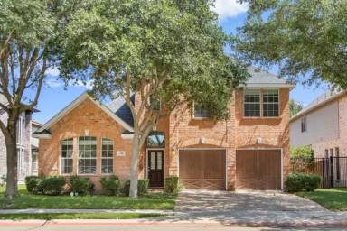 Main picture of 396 Parkvillage Ave
