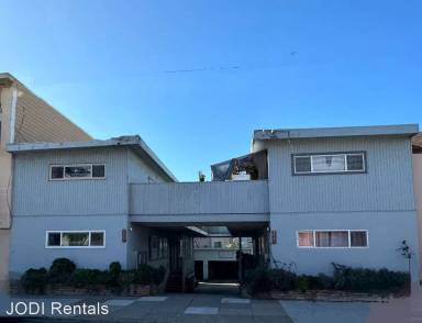 Main picture of 1447 48th Ave