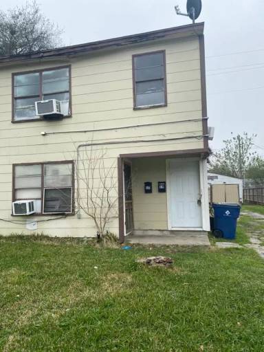 Main picture of 17 13th St N