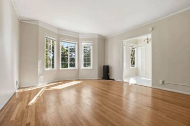 Main picture of 375 14th Ave