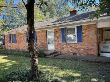 Main picture of 303 S Withlacoochee Ave