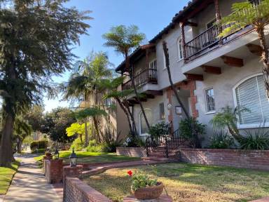 Main picture of 109 N Clark Dr