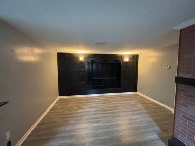 Main picture of 102 Eads St