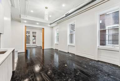 Main picture of 1822 Chestnut St