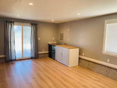 Main picture of 305 Higate Dr