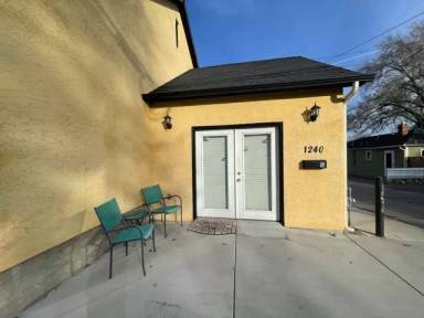 Main picture of 1240 Plumas St