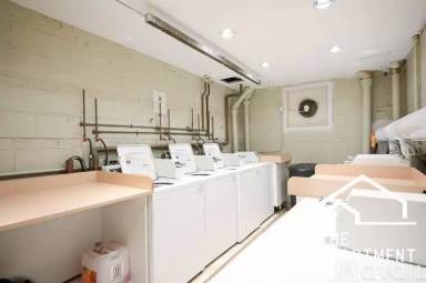 Main picture of 110 N Kenilworth Ave