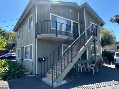 Main picture of 1295 Bond St