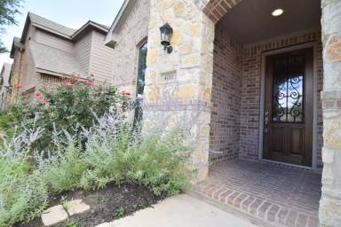 Main picture of 4011 Gloucester Dr