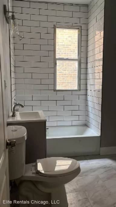 Main picture of 7841 S Marquette Ave