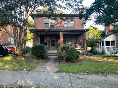Main picture of 1901 Arden Rd SW