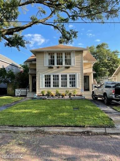 Main picture of 2912 W Sitios St