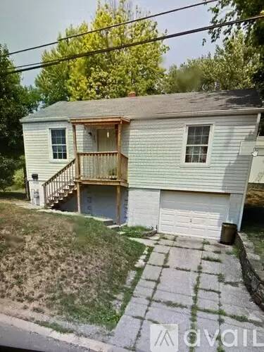 Main picture of 609 Globe Ave