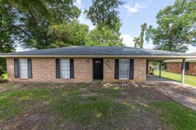 Main picture of 2231 Linda Dr