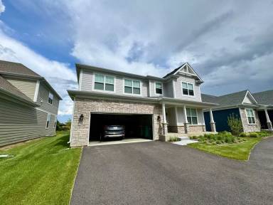 Main picture of 233 Farmstead Ct