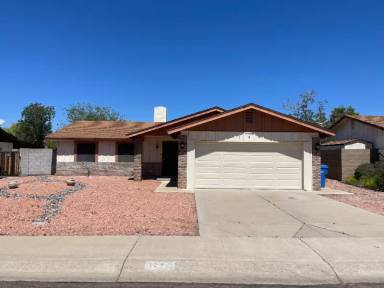 Main picture of 144 W Villa Maria Dr