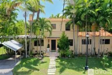 Main picture of 315 W San Marino Dr