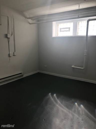 Main picture of 3034 N Ashland Ave