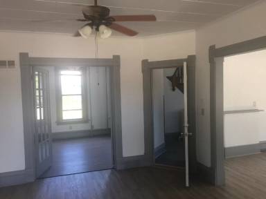 Main picture of 1227 Michigan St