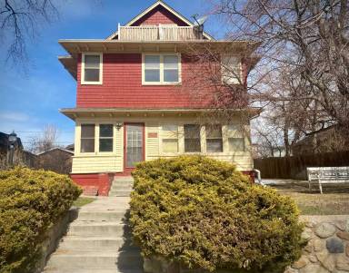 Main picture of 808 E 18th St