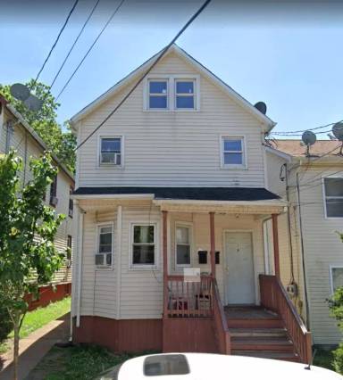 Main picture of 18 Welton St