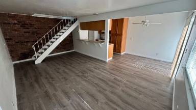 Main picture of 6549 Greenback Ln