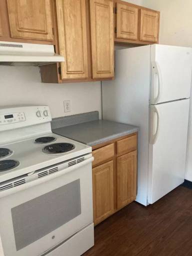 Main picture of 2902 Iowa St
