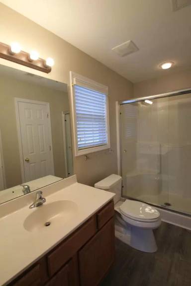 Main picture of 5014 Hopkins Trace Ln
