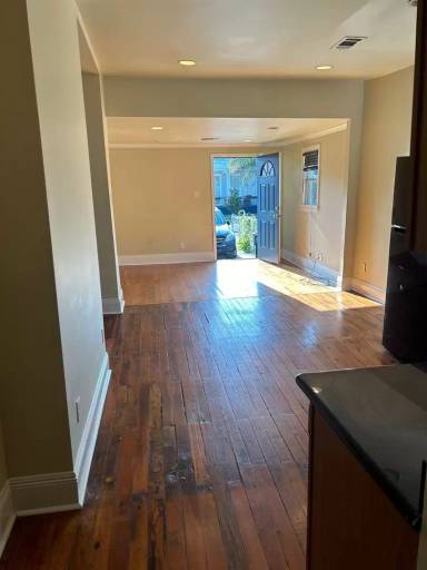 Main picture of 2624 Valence St
