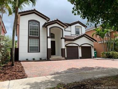 Main picture of 14000 SW 152nd Ter