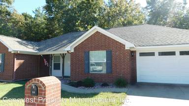 Main picture of 141 Cedar Ln