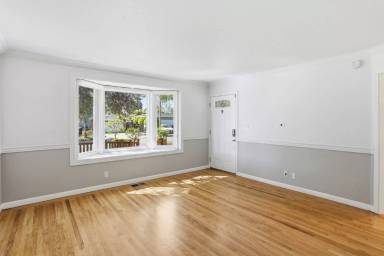 Main picture of 933 Barstow Ct