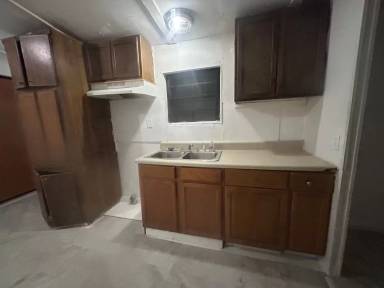 Main picture of 152 Courtillians Rd