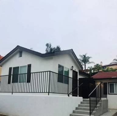 Main picture of 1014 S Santa Fe Ave