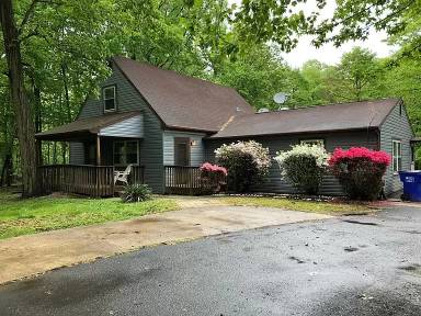 Main picture of 2748 Turkey Point Rd