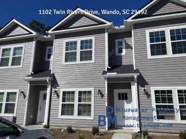 Main picture of 1102 Twin Rivers Dr