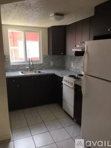 Main picture of 1419 SW 22nd Ave