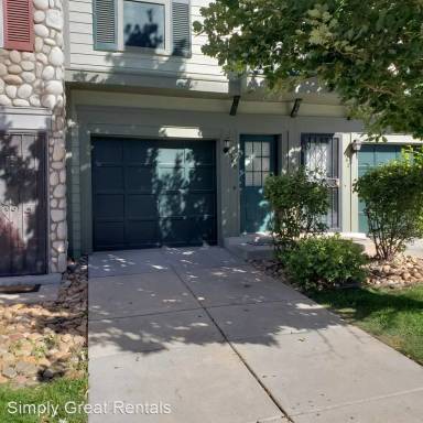 Main picture of 960 S Paris Ct
