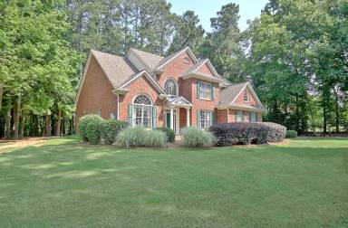 Main picture of 185 Newfield Dr