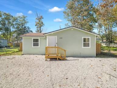 Main picture of 1282 Mull St