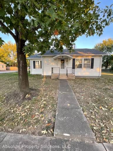 Main picture of 404 S Walnut St