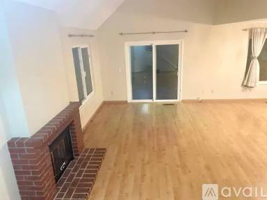 Main picture of 428 Glenmoor Cir