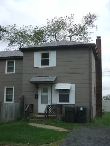 Main picture of 7 Bassett Pl