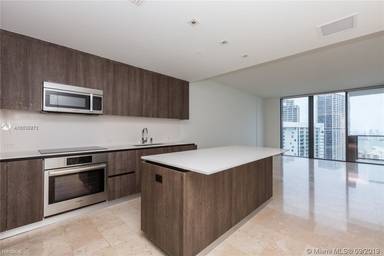 Main picture of Reach at Brickell City Center