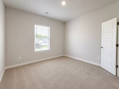 Main picture of 118 Blooming Meadow Rd