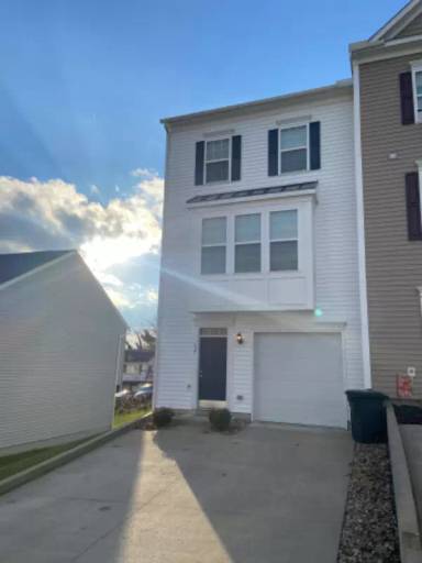 Main picture of 137 Inlet St