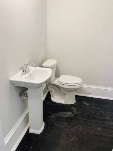 Main picture of 23 E 40th St - A