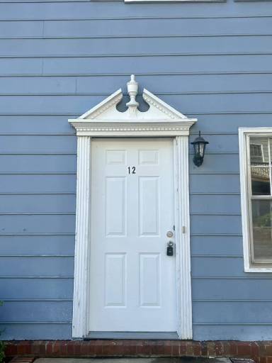 Main picture of 1055 Rives Rd