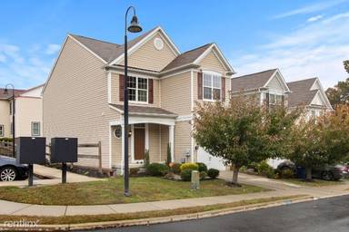 Main picture of 43 Shire Ct