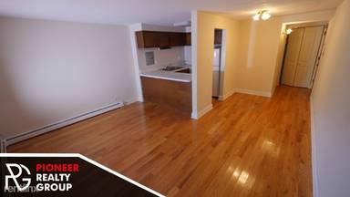 Main picture of 660 W Wrightwood Ave